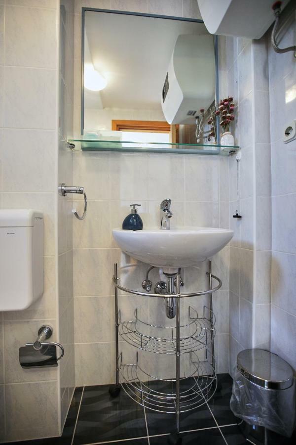 Studio Kristic, Cozy Studio With A Terrace Dubrovnik Buitenkant foto